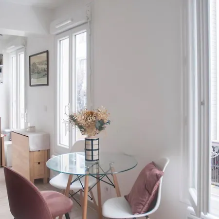 Nice Design Studio In The 14Th In Paris